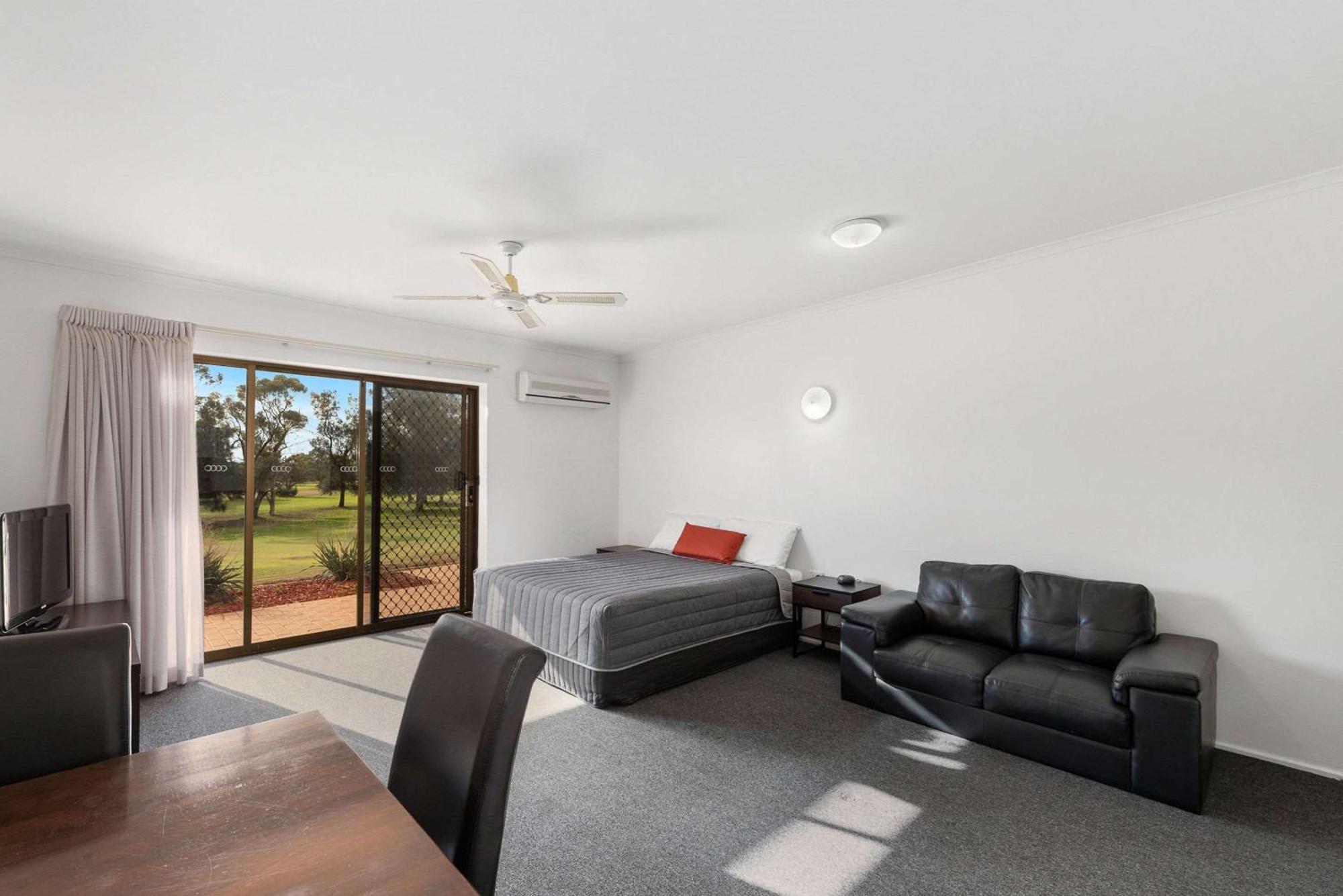 Comfort Inn & Suites Riverland Barmera Exterior photo